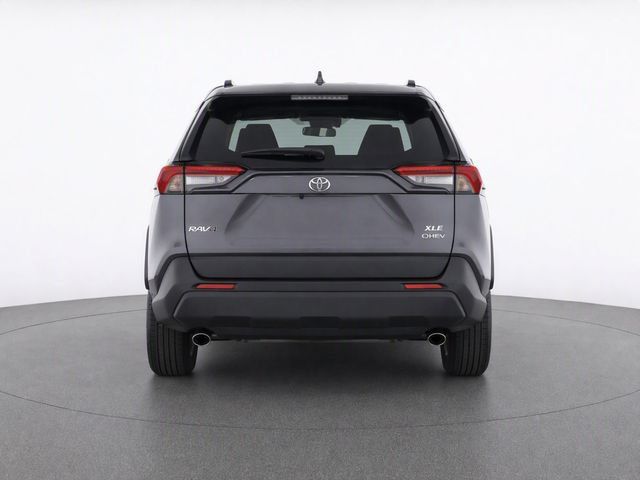 Used 2025 Toyota RAV4 XLE AWD/4WD image 7