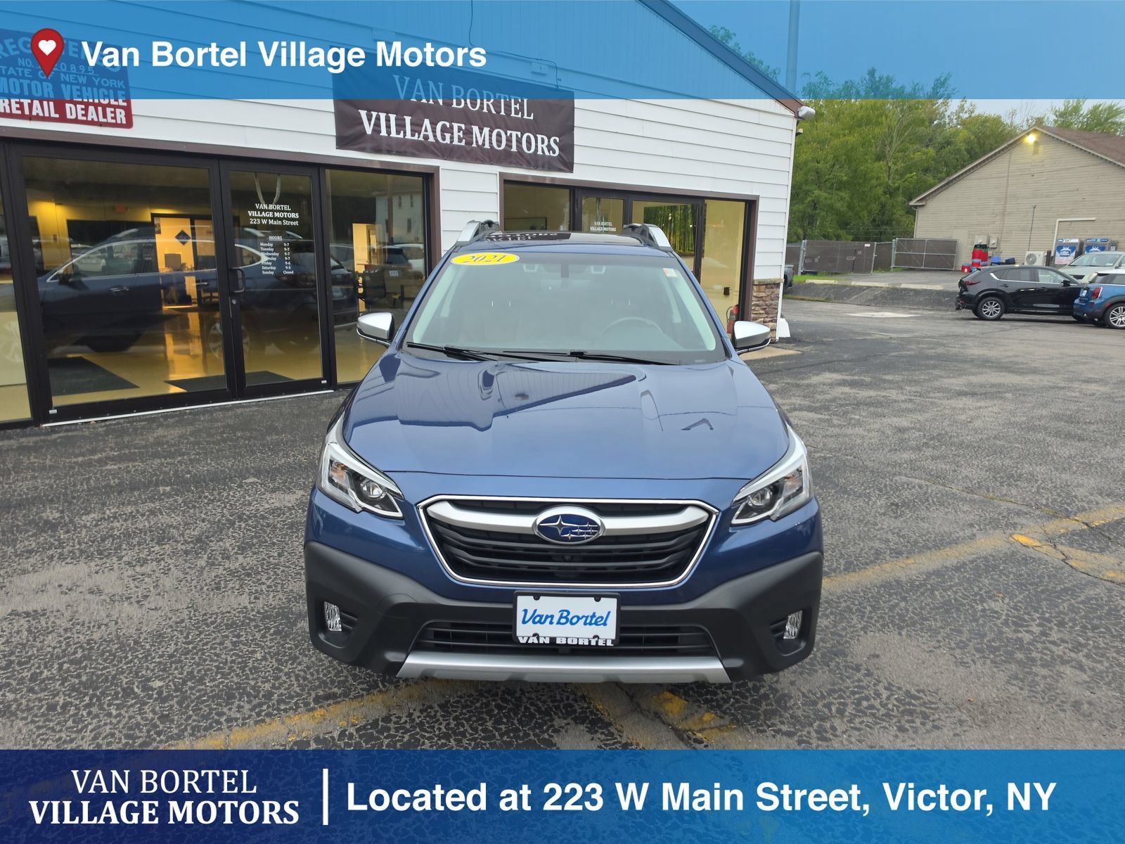 Used 2021 Subaru Outback Touring AWD/4WD image 2