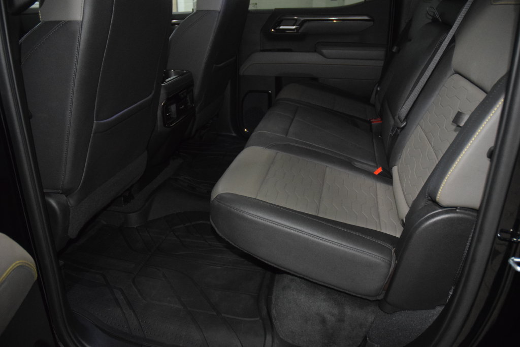 Used 2023 Chevrolet Silverado 1500 ZR2 w/ Technology Package AWD/4WD image 47