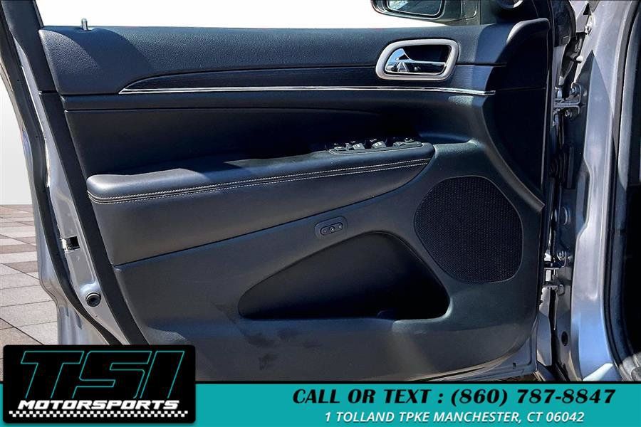 Used 2014 Jeep Grand Cherokee Limited AWD/4WD image 22