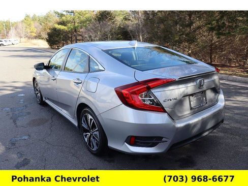 Used 2018 Honda Civic EX-T image 5