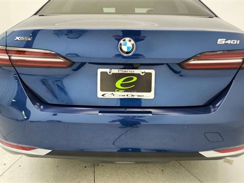 Used 2025 BMW 540i xDrive image 12