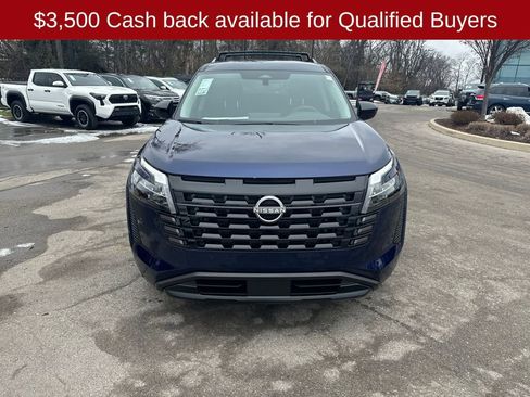 New 2026 Nissan Pathfinder SV image 4