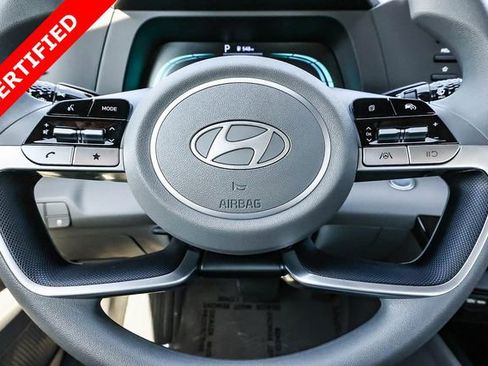 Used 2025 Hyundai Elantra Hybrid FWD image 26