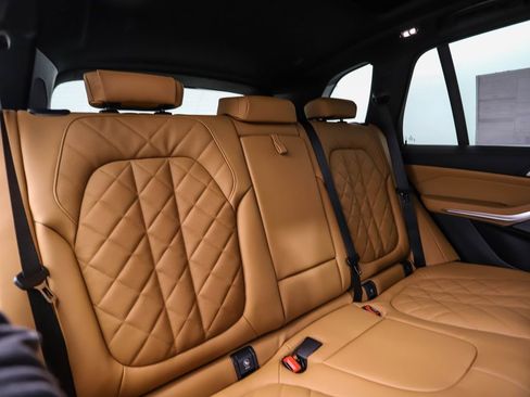 New 2026 BMW X5 xDrive50e image 28