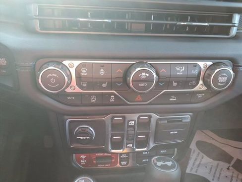 New 2026 Jeep Wrangler Unlimited Rubicon image 16