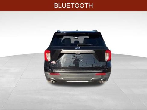 Used 2022 Ford Explorer XLT w/ Equipment Group 202A image 6