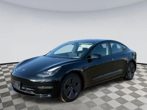 Used 2022 Tesla Model 3 RWD image 5