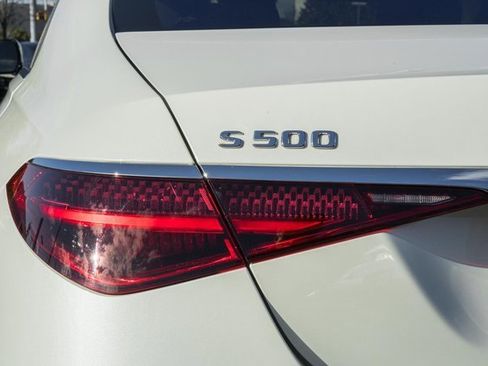 Certified 2022 Mercedes-Benz S 500 4MATIC image 7