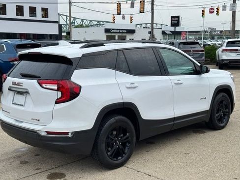 Used 2023 GMC Terrain AT4 AWD/4WD image 6