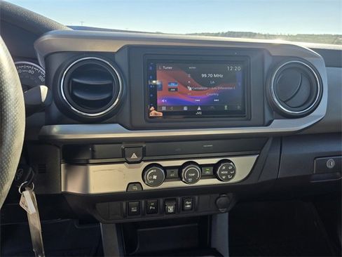 Used 2019 Toyota Tacoma SR5 image 21