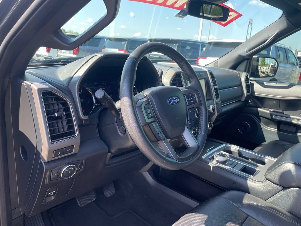 Used 2020 Ford Expedition XLT w/ Equipment Group 202A RWD image 12