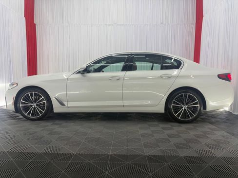 Used 2023 BMW 530i xDrive w/ Premium Package AWD/4WD image 5