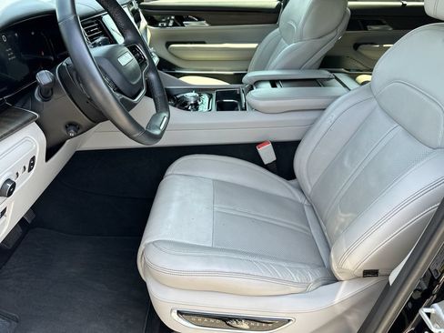 Certified 2022 Jeep Grand Wagoneer Series I AWD/4WD image 14