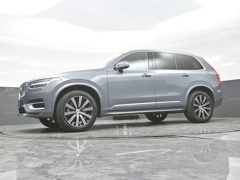 Used 2023 Volvo XC90 B5 Plus w/ Protection Package Premier AWD/4WD image 30