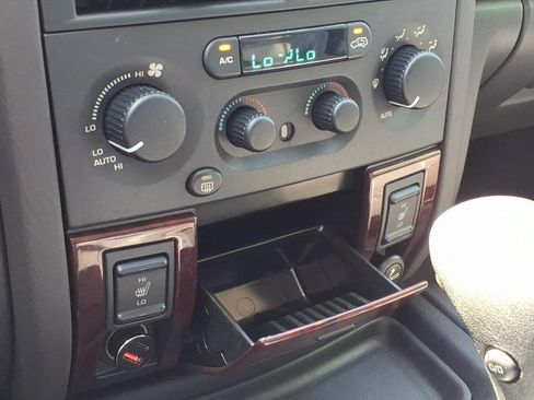 Used 2001 Jeep Grand Cherokee Limited RWD image 11