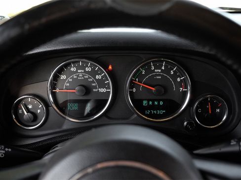 Used 2017 Jeep Wrangler Unlimited Sport w/ Quick Order Package 24S image 15