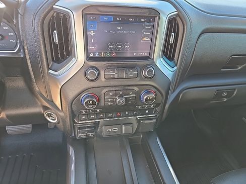 Used 2019 Chevrolet Silverado 1500 LTZ w/ LTZ Premium Package image 29