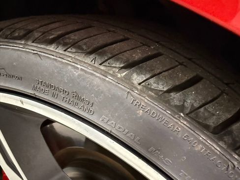 Used 2022 INFINITI Q60 Red Sport 400 w/ Carbon Fiber Package image 36