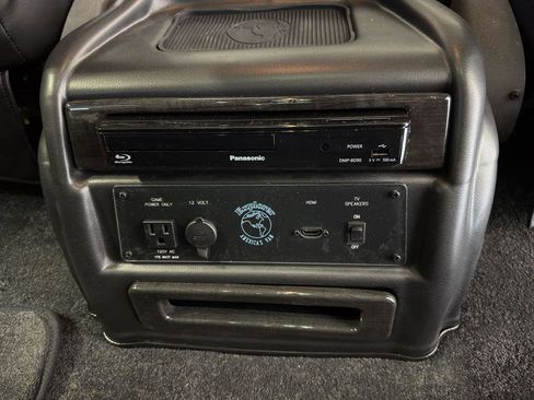 New 2025 GMC Savana 2500 image 33