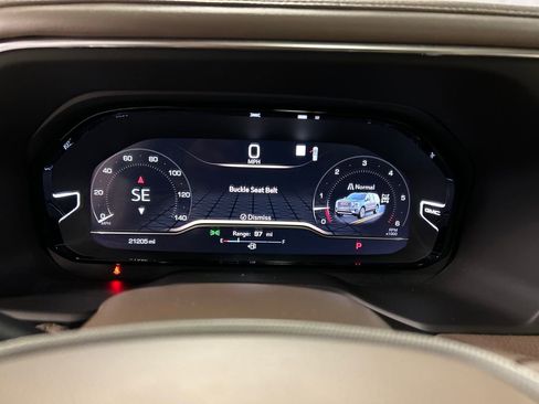 Used 2023 GMC Yukon Denali image 16