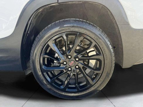 Used 2023 GMC Terrain SLE w/ Driver Convenience Package image 55