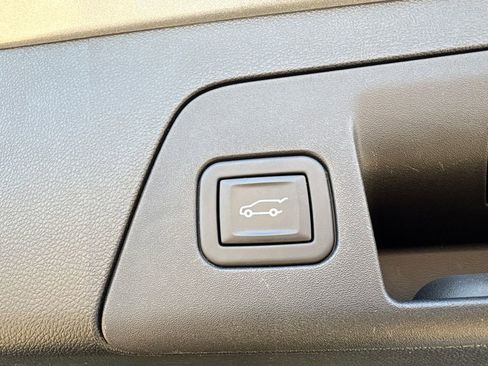 Certified 2023 Buick Envision Avenir image 36