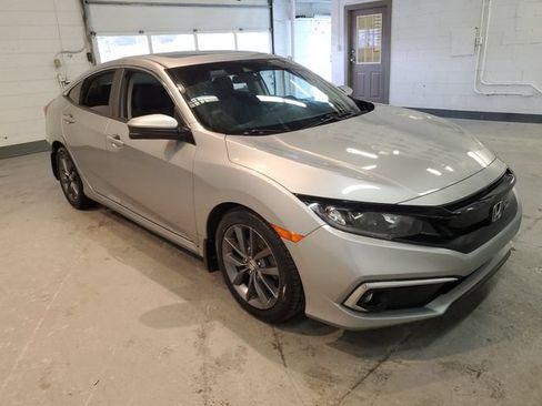 Used 2019 Honda Civic EX image 9