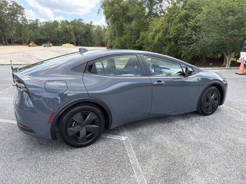 Used 2024 Toyota Prius Prime FWD image 2