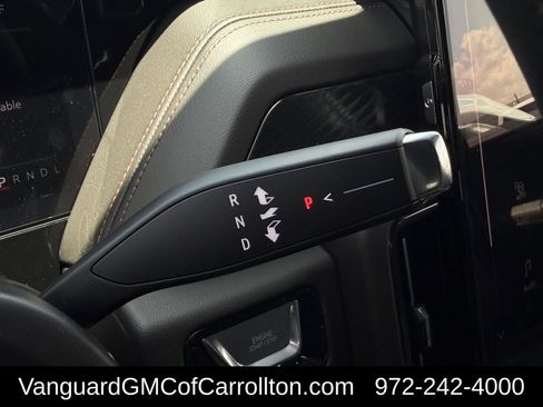 New 2026 GMC Yukon AT4 w/ AT4 Premium Plus Package AWD/4WD image 15