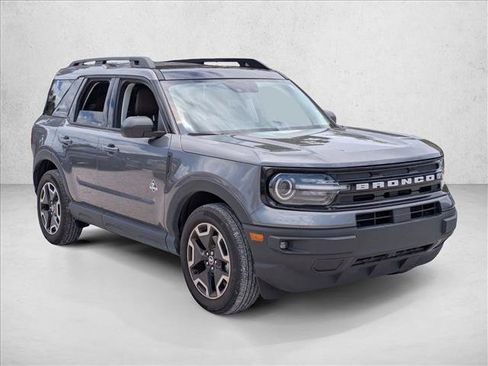 Certified 2023 Ford Bronco Sport Outer Banks w/ Tech Package AWD/4WD image 3