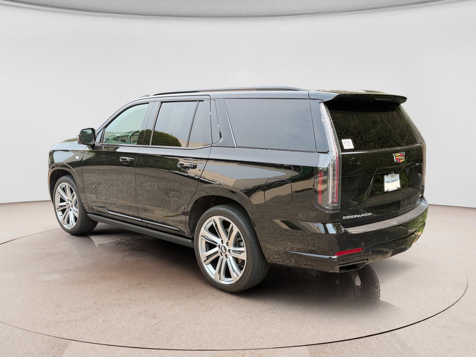 Used 2025 Cadillac Escalade Sport Platinum AWD/4WD image 3