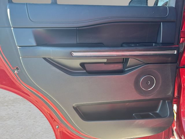 Used 2021 Ford Expedition XLT AWD/4WD image 13