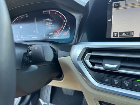 Used 2019 BMW 330i Sedan w/ Premium Package RWD image 29