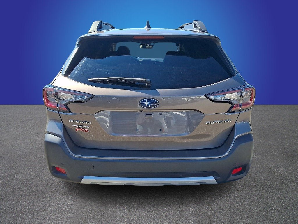 Used 2023 Subaru Outback Limited AWD/4WD image 5