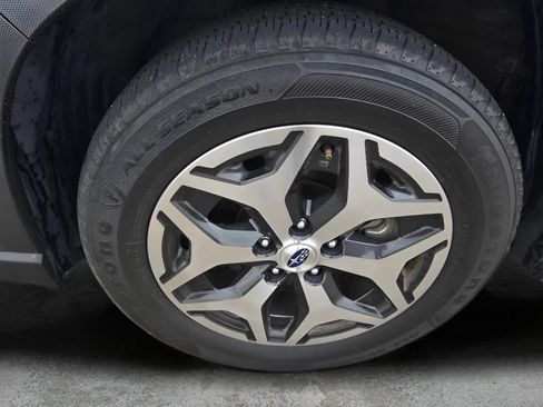 Used 2022 Subaru Forester Premium AWD/4WD image 28