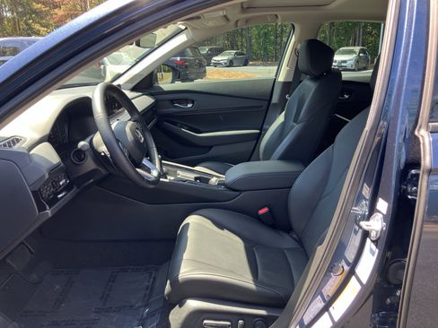Used 2025 Honda Accord Touring image 18