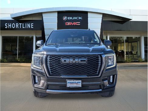 Used 2023 GMC Yukon Denali Ultimate AWD/4WD image 10