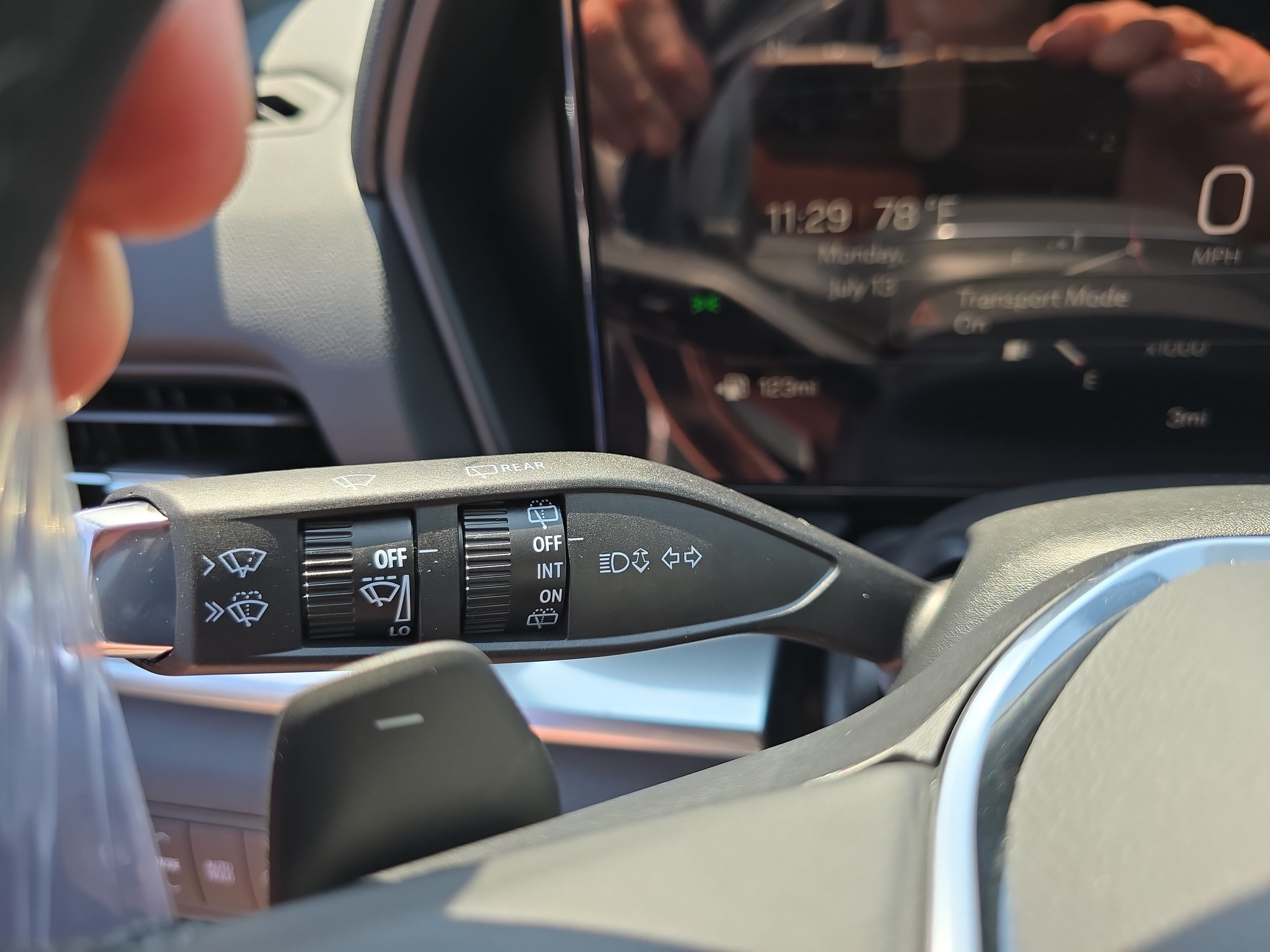 New 2027 GMC Terrain Elevation FWD image 21