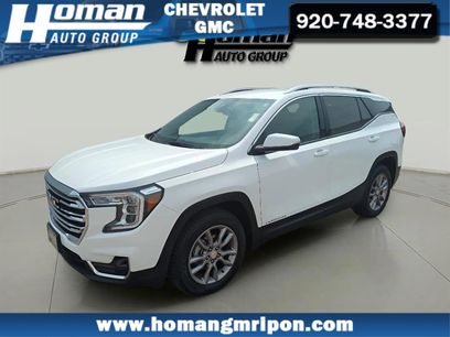 Used 2024 GMC Terrain SLT
