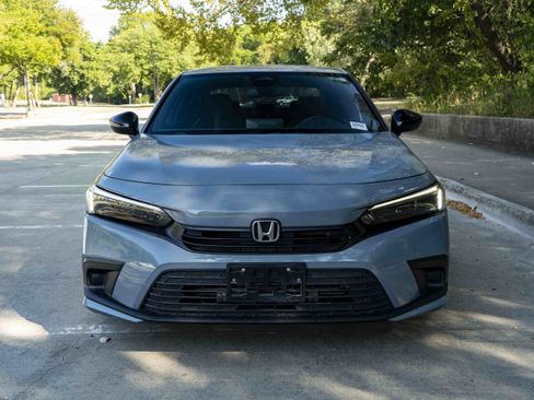 Used 2024 Honda Civic Sport image 3