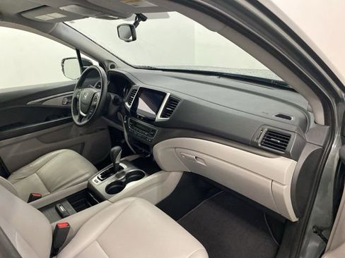 Used 2017 Honda Ridgeline RTL-T image 23