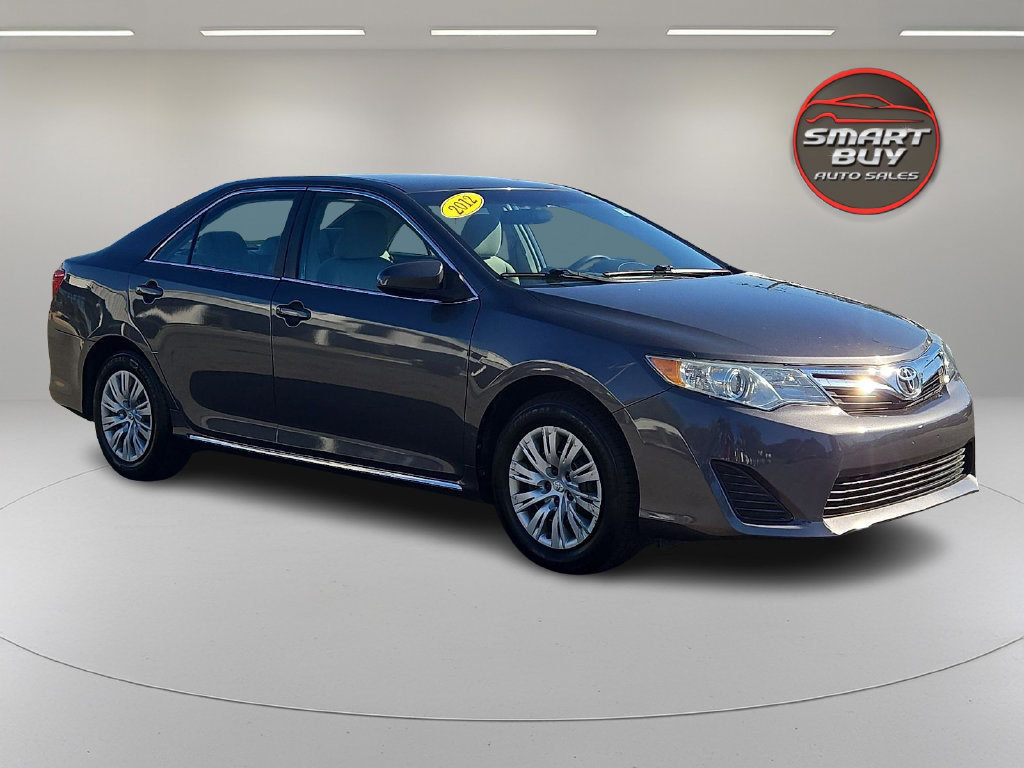 Used 2012 Toyota Camry LE FWD image 4