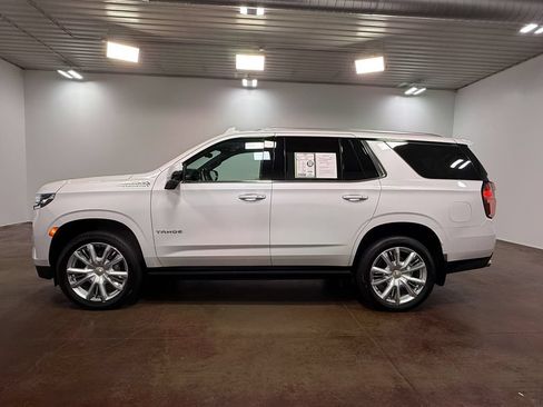 Used 2021 Chevrolet Tahoe High Country w/ Premium Package AWD/4WD image 26