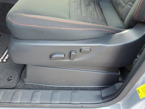 Used 2026 Nissan Frontier PRO-4X w/ Pro-4x Convenience Package AWD/4WD image 6