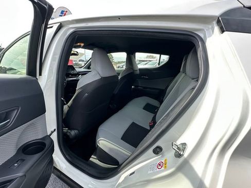 Used 2019 Toyota C-HR XLE image 18