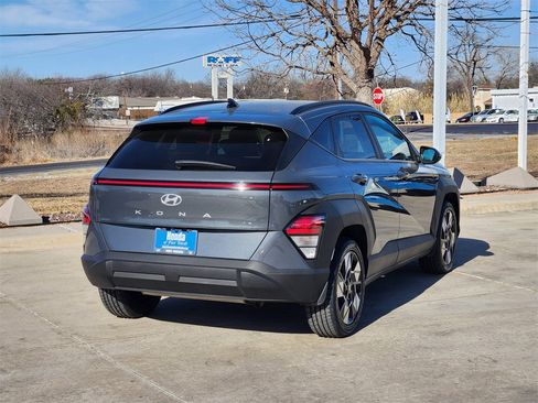 Used 2024 Hyundai Kona SEL w/ Convenience Package image 5
