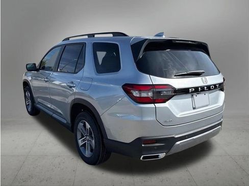 New 2026 Honda Pilot EX-L image 3