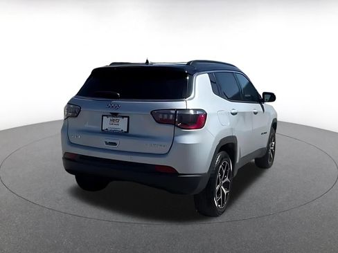 Used 2025 Jeep Compass Limited image 14