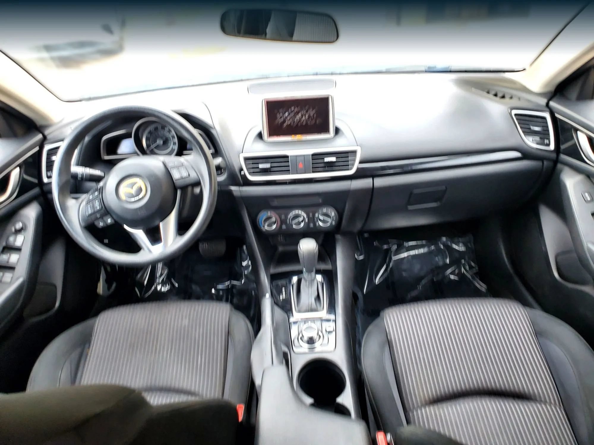 Used 2016 MAZDA MAZDA3 i Sport w/ Preferred Equipment Package FWD image 30